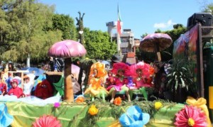 desfileidalgo3240315